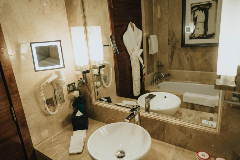Bathroom 5, Grand Millennium Hotel Sulaimani, Sulaymaniya