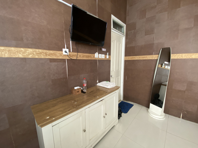 Bathroom 6
