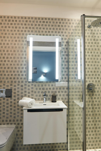 Bathroom 2, 7 HEAVEN Elegant Rooms KRAKOW Old Town, Kraków City