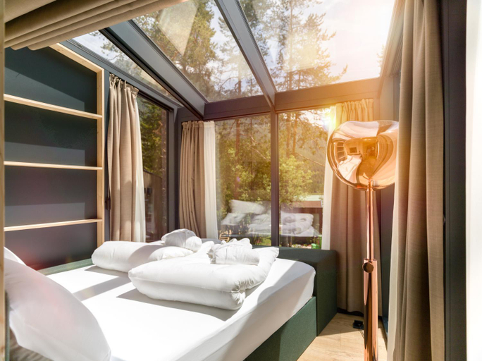 Others 2, Skyview Chalets am Camping Toblacher See, Bolzano