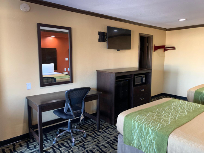 Bedroom 2, Journey Inn Marion, Crittenden
