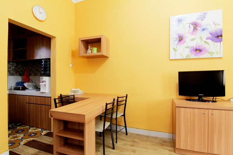 Dining Room 10