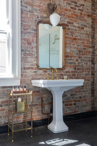 Bathroom 4, National Exchange Hotel, Nevada