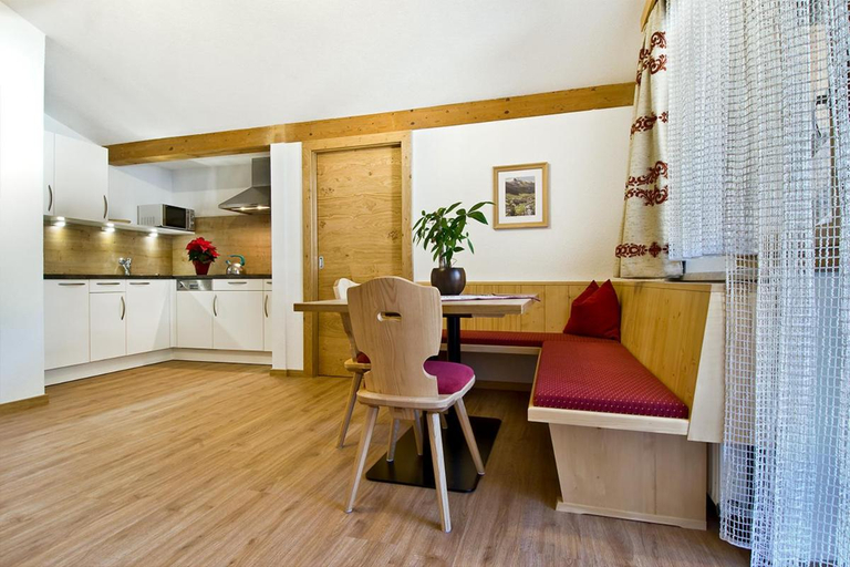 Others 5, Haus Moostal, Landeck