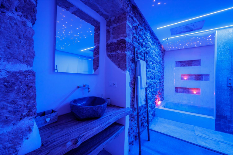 Bathroom 4, Don Fernando 1938, Lecce