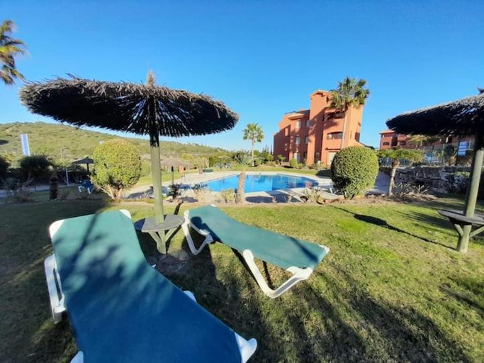 Others 2, Apartamento espacioso con seis piscinas muy tranquilo y jardines cercano a la playa, Málaga