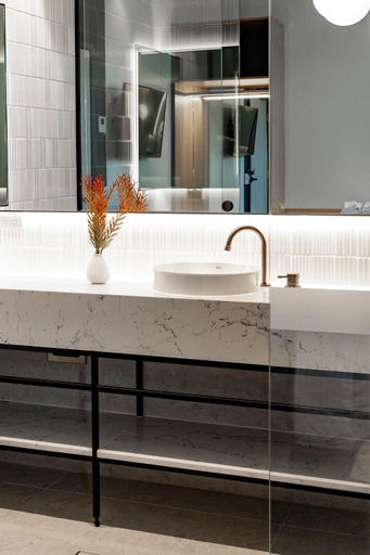 Bathroom 11