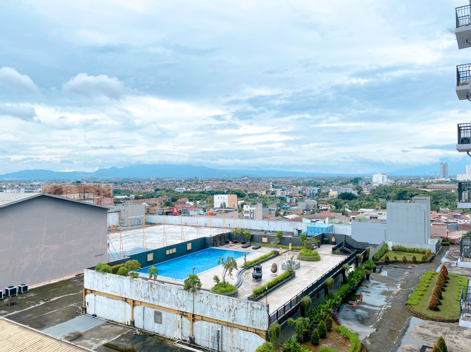 Exterior & Views 5, Good Deal and Comfortable Studio Park View Condominium Apartment By Travelio, Depok