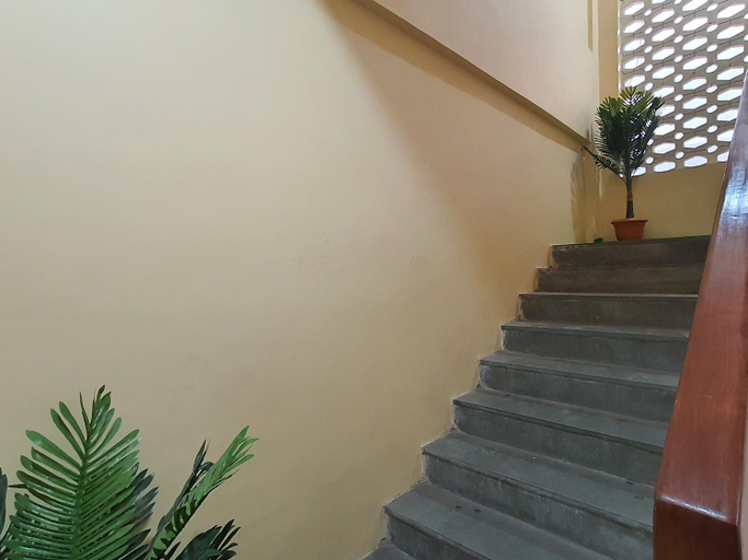 Others 3, OSI Apartments Khar West, Mumbai Suburban