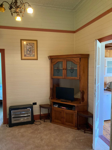 Others 4, Deepwater Bank BnB, Glen Innes Severn