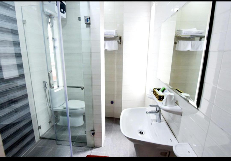 Bathroom 1
