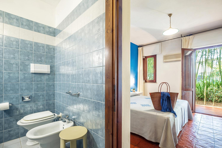 Bathroom 5, Hotel Santa Maria, Ogliastra