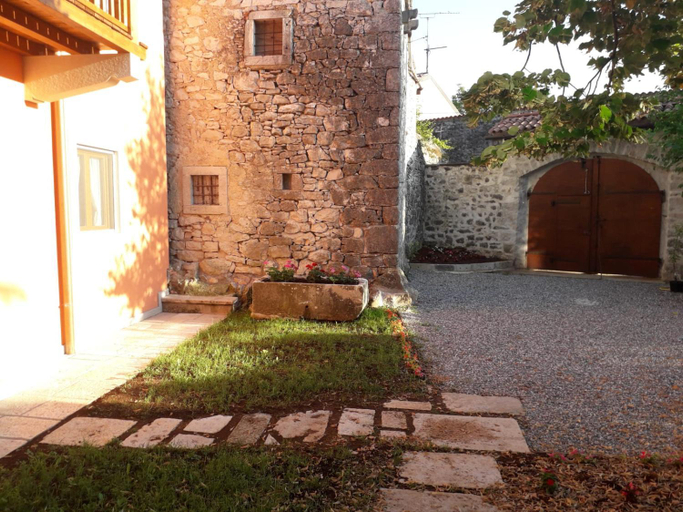 Others 4, Agriturismo Kralj, Trieste