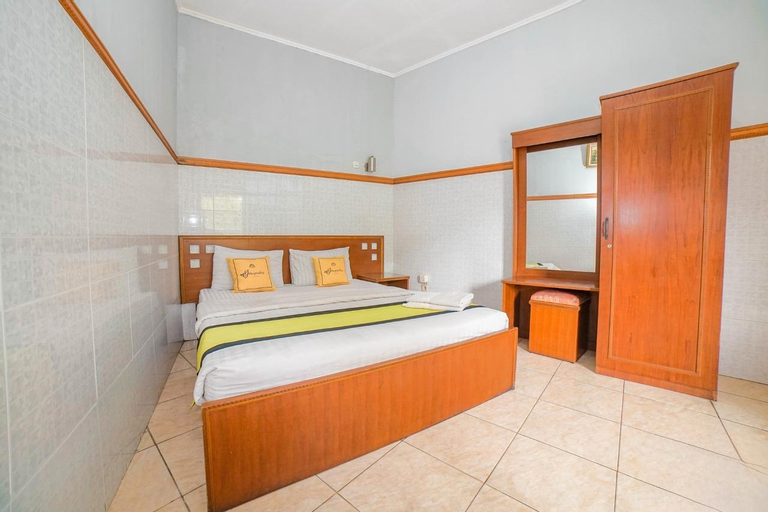 Bedroom 3, Hotel Patradisa by My Hospitality, Bandung
