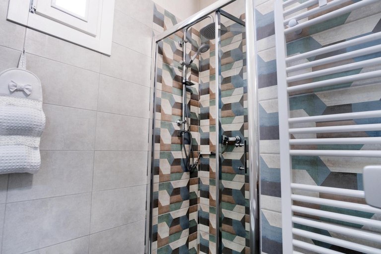 Bathroom 3, Le Stanze Del Duomo, Lecce