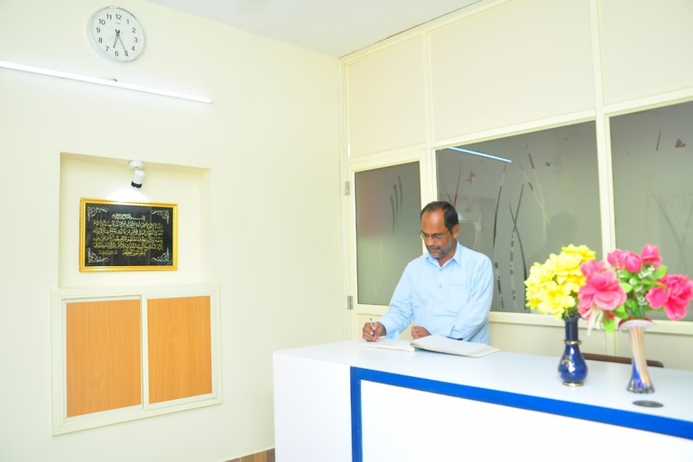 Others 5, Sixth Star Inn, Theni