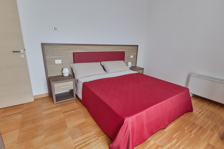 Others 3, Piazza Lira Schio Residence, Vicenza
