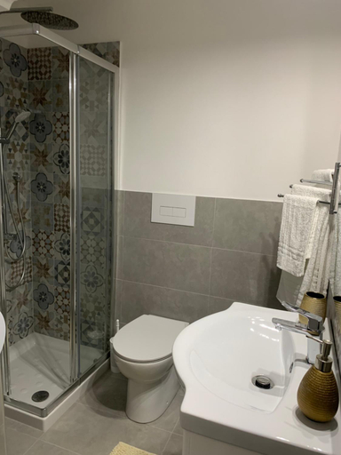 Bathroom 4, B&B Ramura, Trapani