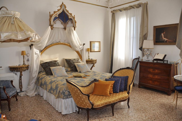 Others 3, La Chambre D'Ella, Venezia