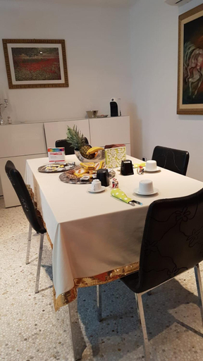 Others 4, B&B Rossella, Avellino