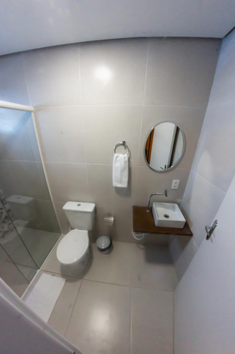 Bathroom 4, Bonabrigo Hostel & Suites, Balneário Arroio do Silva
