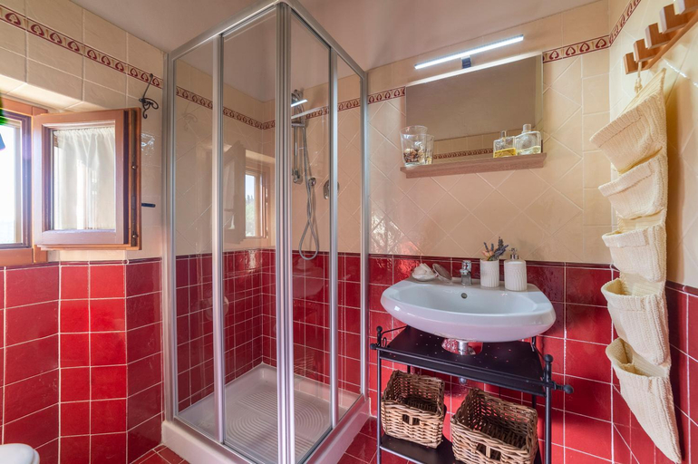 Shower 5, Villa Sunset, Florence