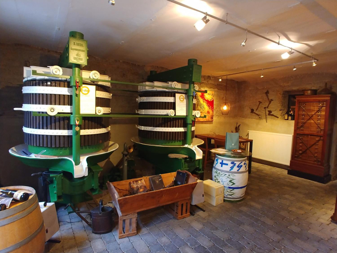 Others 5, Wein- und Landhaus S A Prum, Bernkastel-Wittlich