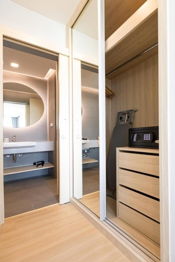Others 2, Yuu Residence, Si Racha