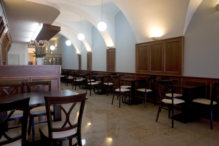 Food & Drinks, Hostel U Zlateho kohouta, Kroměříž