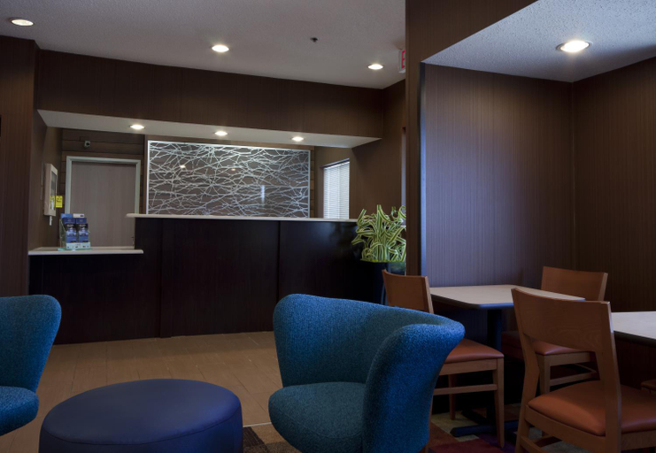 Public Area, Wingate by Wyndham Gurnee, Lake