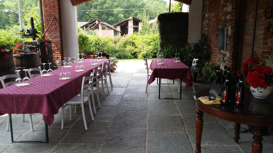 Food & Drinks 4, Relais Profumo di Vino, Novara