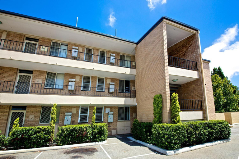 Exterior view, Pronto Apartments, Stirling