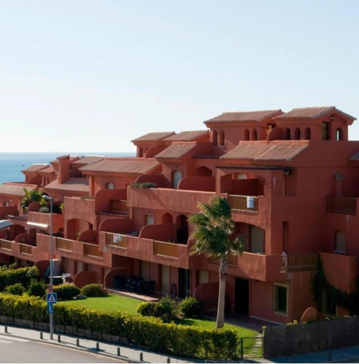 Others 4, Apartamento espacioso con seis piscinas muy tranquilo y jardines cercano a la playa, Málaga