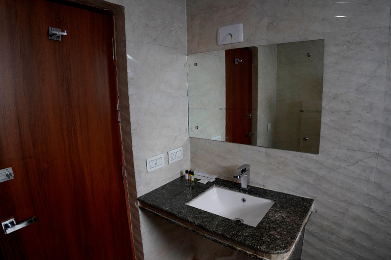 Bathroom, Saffron Valley, Puruliya