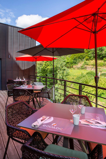 Others 4, Hotel & Restaurant Sodade, Cantal