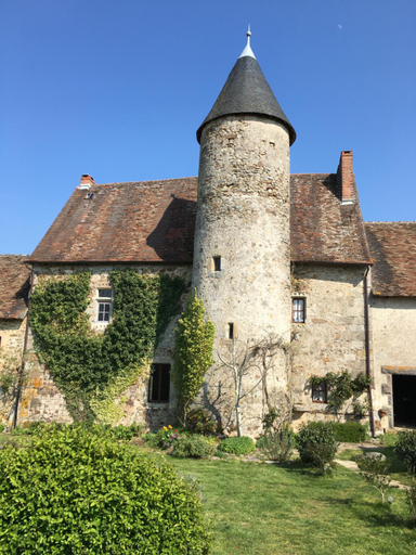 Others 5, Chateau Mareuil, Vienne