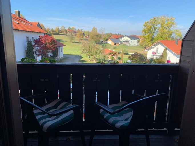 Others 2, Zur Linde, Cham