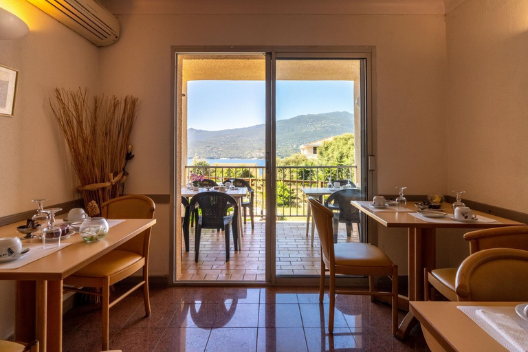 Others 5, Hotel Hibiscus, Corse-du-Sud