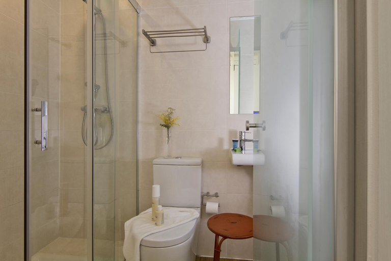 Bathroom 4, Som Nit Born, Barcelona