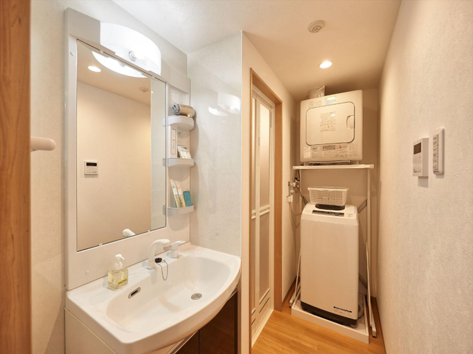 Bathroom 4, M's Stay Okinawa, Chatan