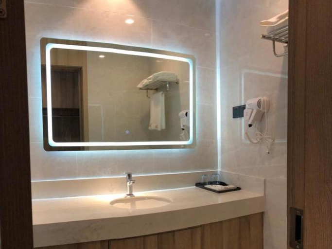 Bathroom 5, GreenTree Eastern Huai'an Railway Station Mandu Plaza Hotel, Huai'an