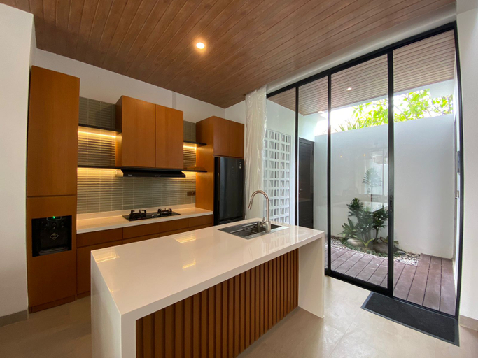 Others 5, Casasola, Badung