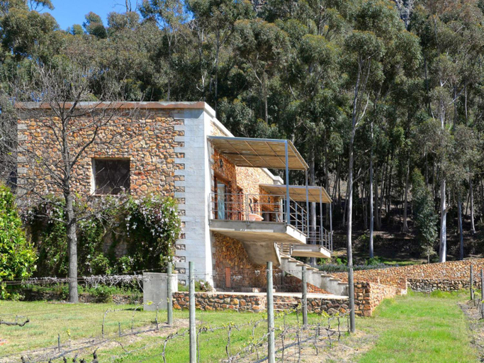 Exterior view 2, La Roche Estate, Cape Winelands