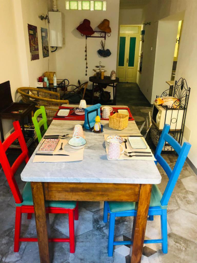 Others 2, B&B Castellani, Pavia