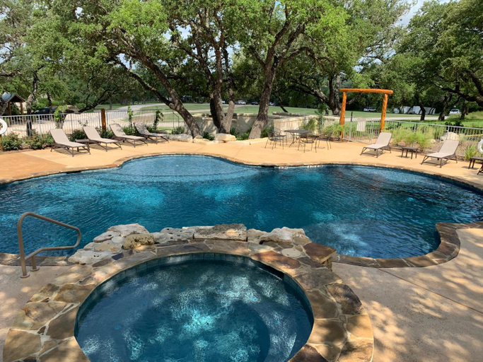 Sport & Beauty, Joshua Creek Ranch, Kendall