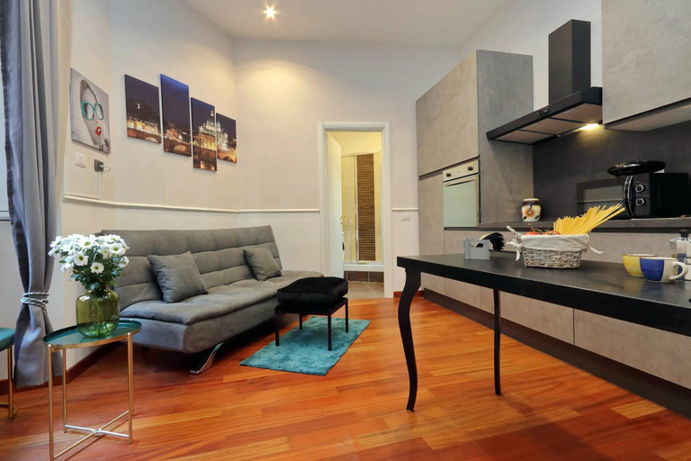 Others 3, 4BNB - Otranto Vatican Apartment, Rome