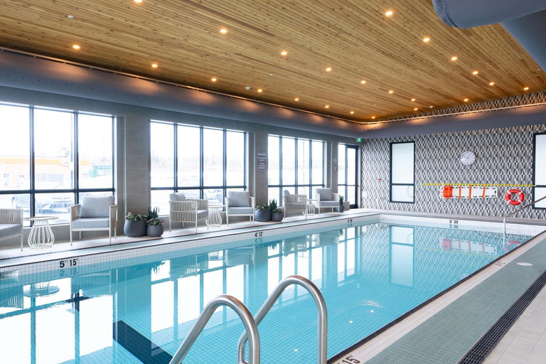 Sport & Beauty 5, Sandman Signature Dartmouth Hotel & Suites, Halifax