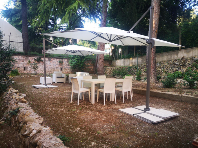 Food & Drinks, Hortensia Garden, Macerata
