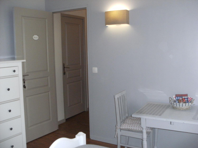 Others 3, jolie chambre dans ancien corps de ferme, Calvados