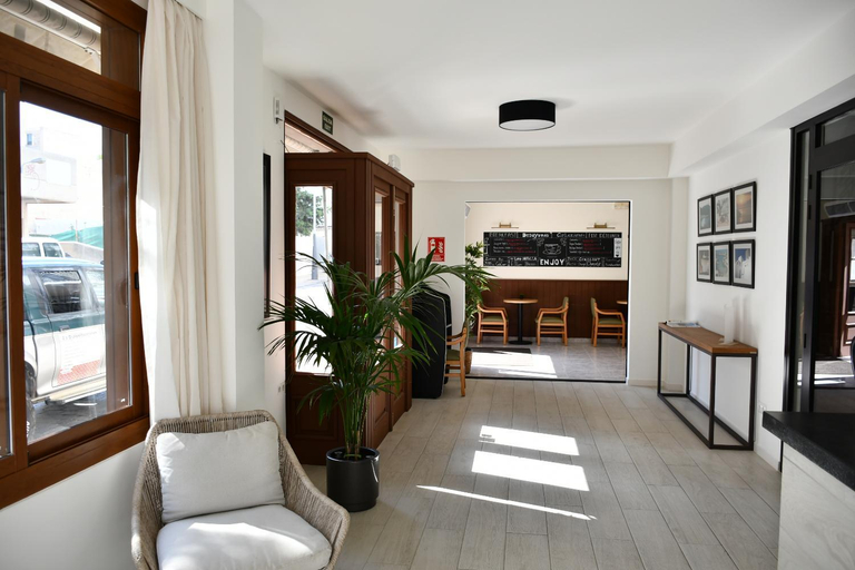 Public Area, Hostal Mallorca, Baleares